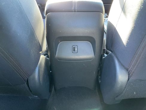 Used 2025 Nissan Sentra SV image 23