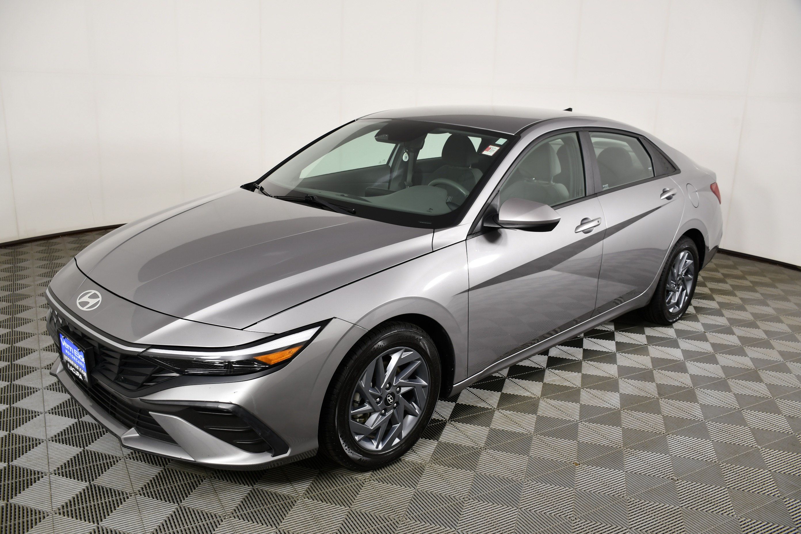 Used 2024 Hyundai Elantra SEL FWD image 10