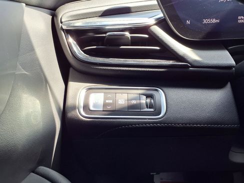 Used 2025 Buick Enclave Sport Touring FWD image 12