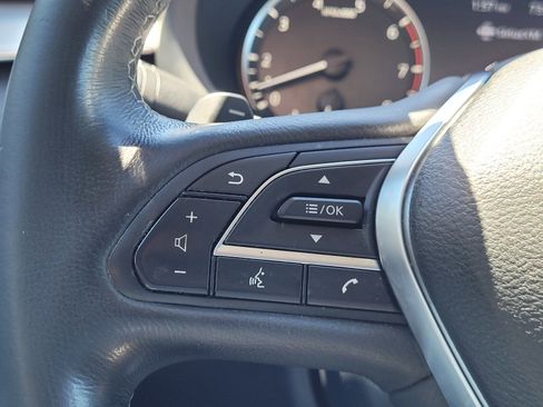 Used 2020 INFINITI QX50 Luxe w/ Navigation Package FWD image 18