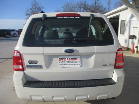 Used 2009 Ford Escape XLS image 14