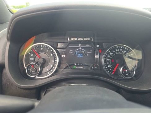 Used 2023 RAM 1500 Big Horn AWD/4WD image 12