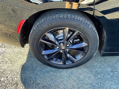 Used 2021 Dodge Charger SXT w/ Blacktop Package image 5