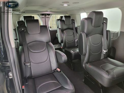 Used 2023 Ford Transit 350 XLT image 15