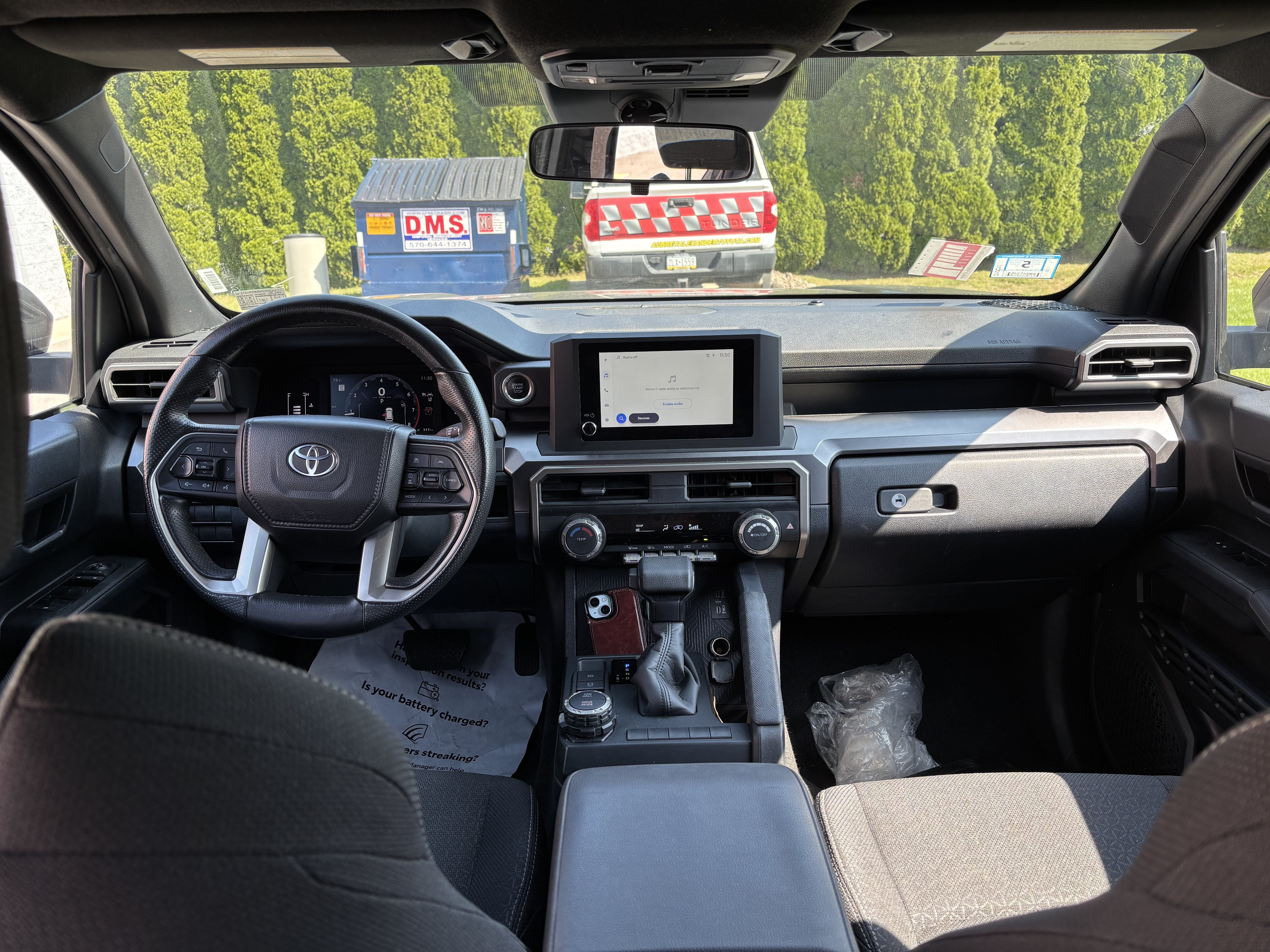 Used 2025 Toyota 4Runner SR5 AWD/4WD image 15