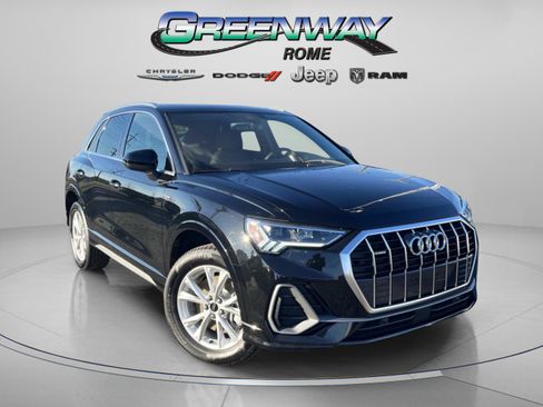 Used 2025 Audi Q3 2.0T Premium image 1