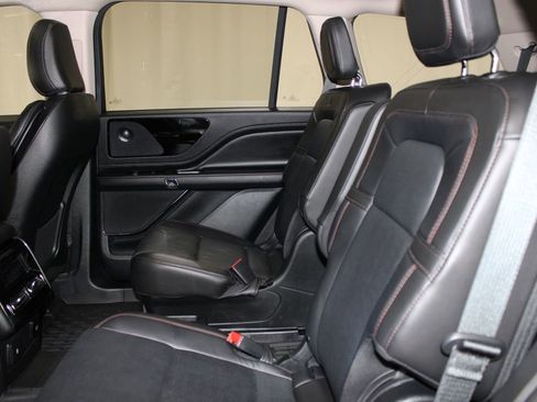Used 2024 Lincoln Aviator Reserve w/ Equipment Group 201A RWD image 21