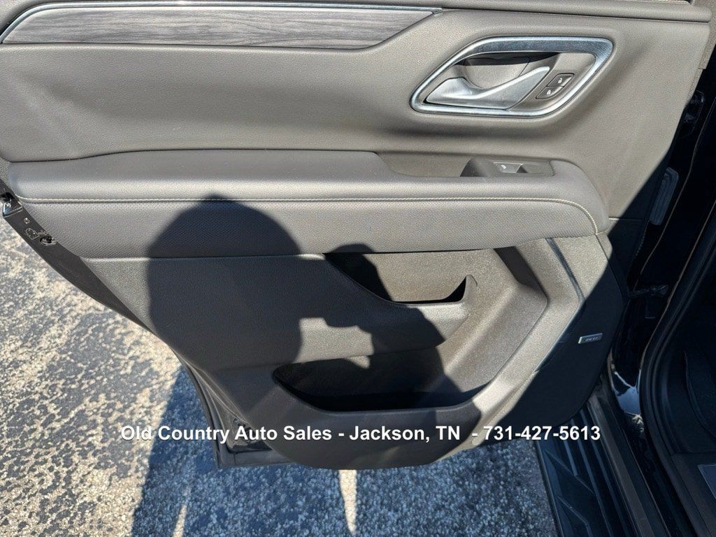 Used 2022 GMC Yukon SLT w/ SLT Luxury Package RWD image 41