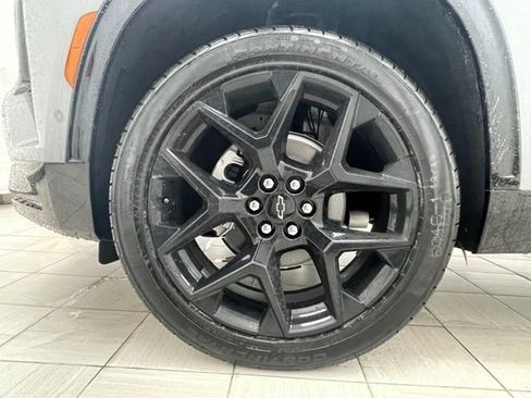 New 2026 Chevrolet Traverse RS w/ LPO, Floor Liner Package image 8