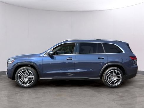 New 2026 Mercedes-Benz GLS 450 4MATIC image 3