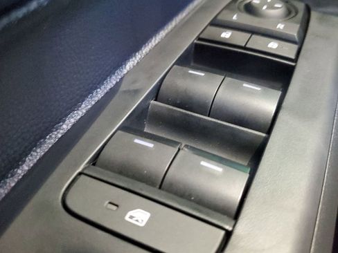 New 2025 Toyota Tacoma TRD Off-Road image 32