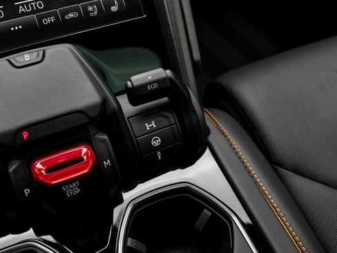 Used 2024 Lamborghini Urus S AWD/4WD image 31