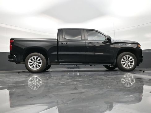 Used 2022 Chevrolet Silverado 1500 Custom RWD image 25