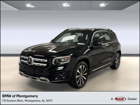 Used 2022 Mercedes-Benz GLB 250 image 1