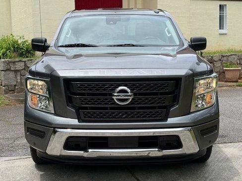 Used 2021 Nissan Titan SV w/ SV Convenience Package RWD image 13
