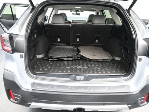 Used 2022 Subaru Outback Limited image 30