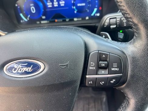 Used 2020 Ford Escape Titanium AWD/4WD image 29
