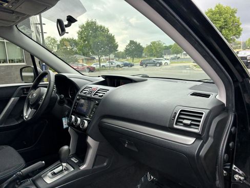Used 2017 Subaru Forester 2.5i Premium w/ Protection Package #1 AWD/4WD image 23