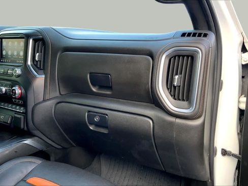 Used 2022 GMC Sierra 2500 AT4 w/ AT4 Premium Plus Package AWD/4WD image 19