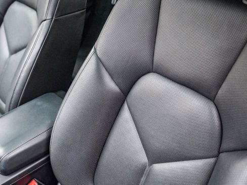 Used 2022 Porsche Macan S image 31