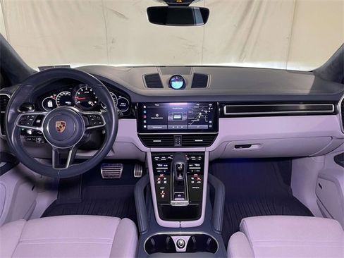 Used 2022 Porsche Cayenne GTS image 26