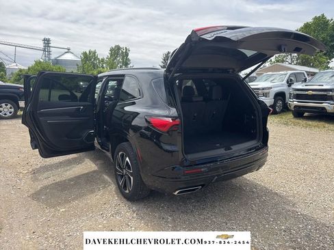 Used 2025 Buick Enclave Sport Touring w/ Power Package AWD/4WD image 40