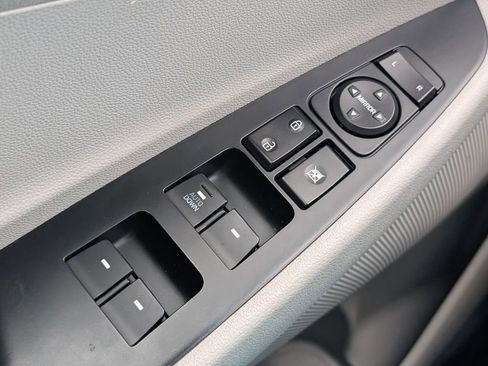 Used 2019 Hyundai Tucson SE image 13