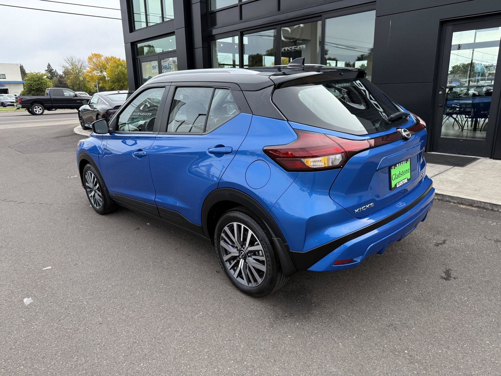 Used 2022 Nissan Kicks SV FWD image 4