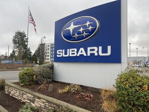 Used 2015 Subaru Outback 2.5i Premium image 10