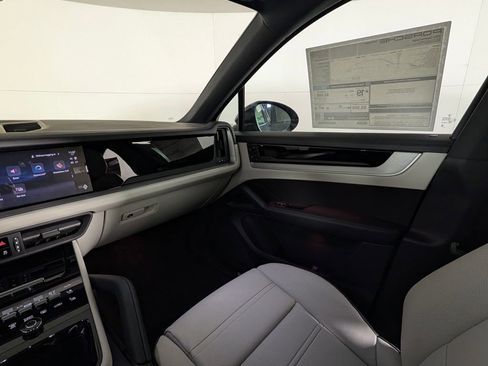 New 2026 Porsche Cayenne Coupe image 23