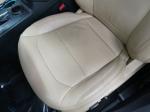 Used 2017 Ford Explorer Limited FWD image 12