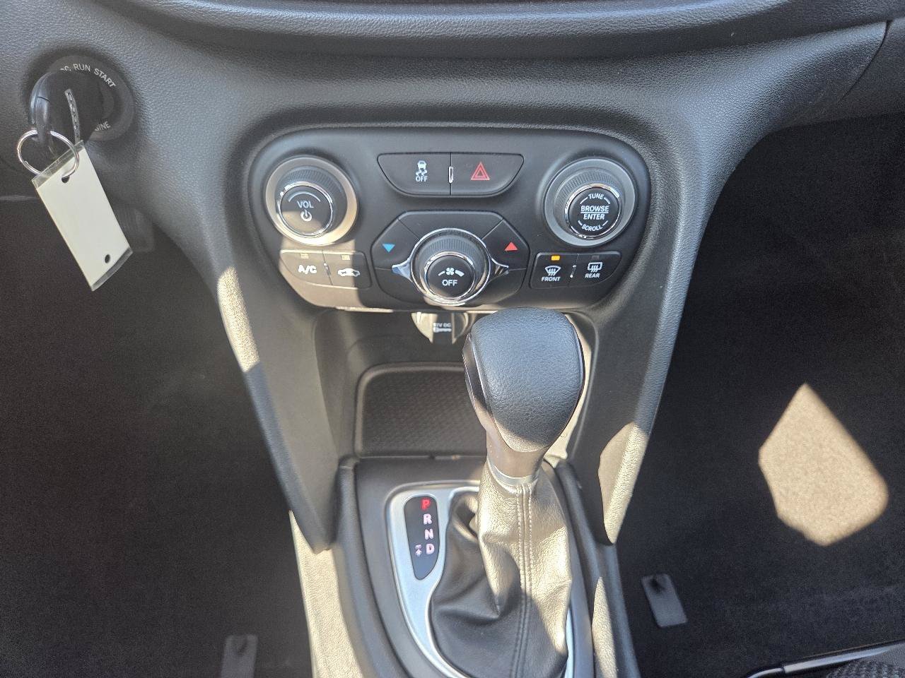 Used 2015 Dodge Dart SXT FWD image 18