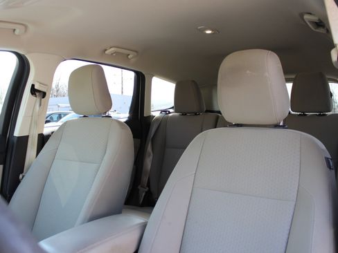 Used 2018 Ford Escape SE image 17