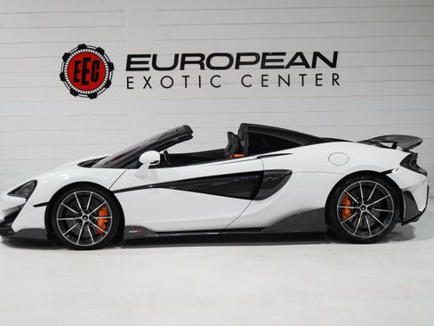 Used 2020 McLaren 600LT Spider RWD image 8