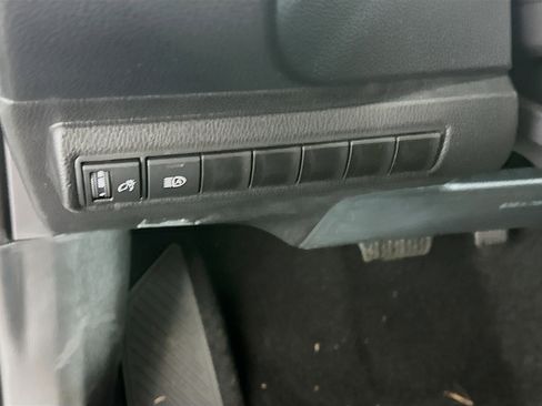 Used 2026 Toyota Corolla LE image 17