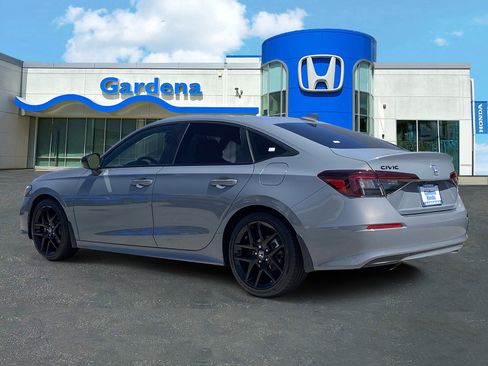 Used 2026 Honda Civic Sport image 4