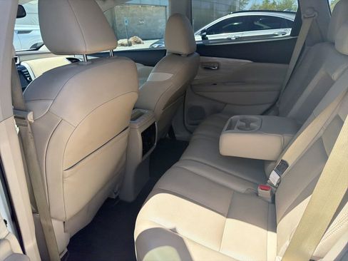 Used 2018 Nissan Murano SL w/ Cargo Package FWD image 9