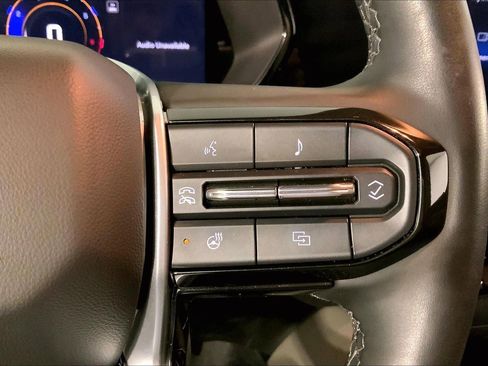 Used 2025 Chevrolet Colorado ZR2 w/ Technology Package image 20