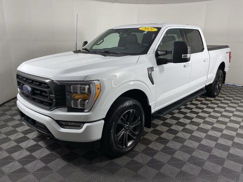 Used 2022 Ford F150 XLT w/ Equipment Group 302A High AWD/4WD image 11