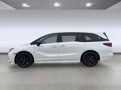 Certified 2023 Honda Odyssey Sport image 2