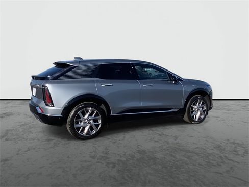 Certified 2026 Cadillac Optiq Luxury 1 image 8