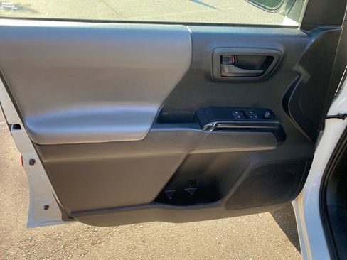 Used 2021 Toyota Tacoma SR RWD image 10