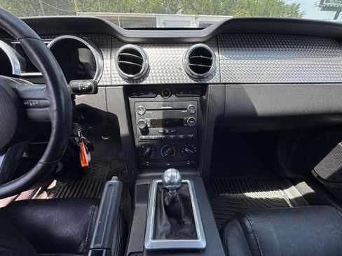 Used 2008 Ford Mustang GT RWD image 9