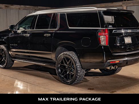 Used 2023 Chevrolet Suburban Premier w/ Max Trailering Package image 7
