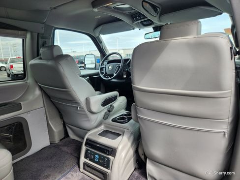Used 2024 Chevrolet Express 2500 w/ Driver Convenience Package image 30