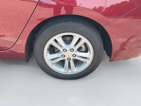 Used 2016 Chevrolet Cruze LT w/ Convenience Package FWD image 31