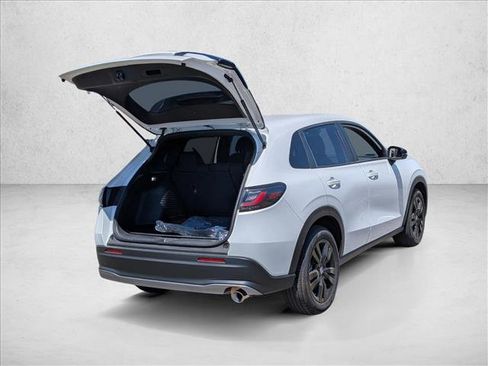 Used 2026 Honda HR-V Sport image 6