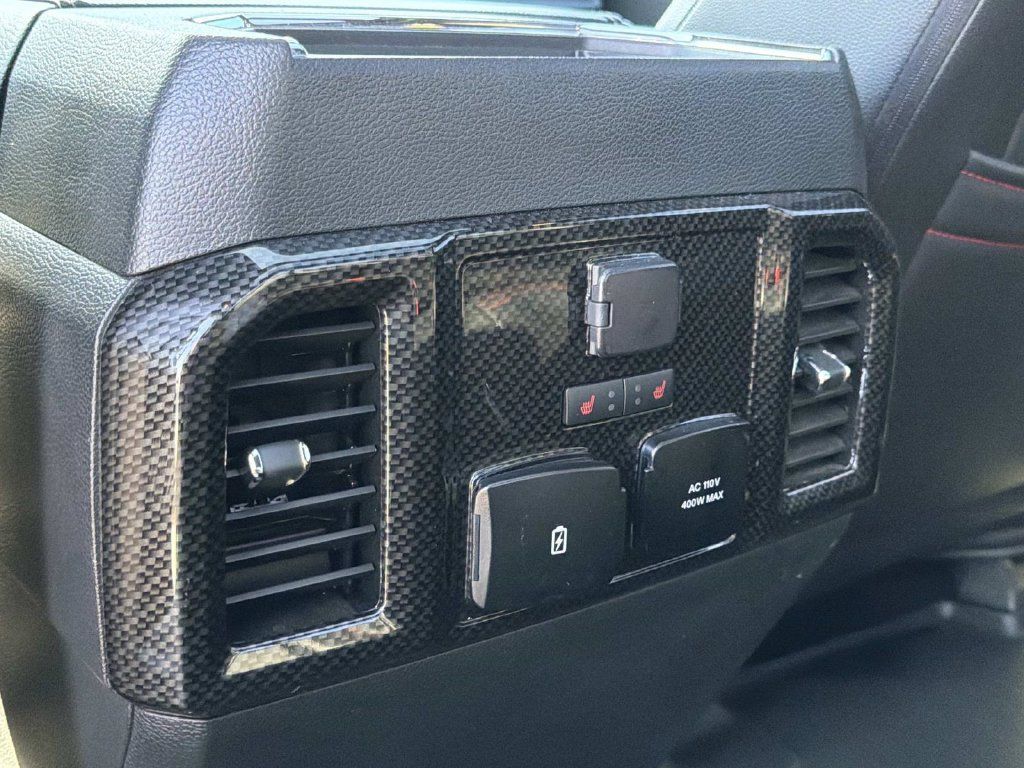 Used 2019 Ford F150 Lariat w/ Equipment Group 502A Luxury AWD/4WD image 17