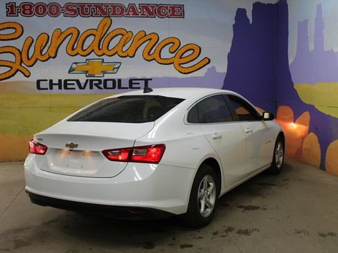 Used 2018 Chevrolet Malibu LS FWD image 8
