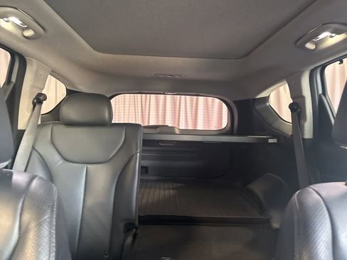 Used 2020 Hyundai Santa Fe SEL w/ Convenience + Premium Package image 19